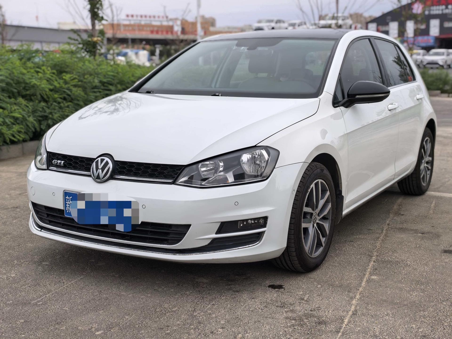 2017 2017 car image