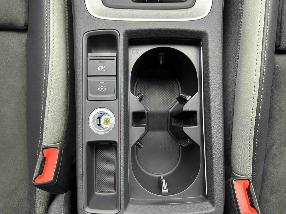 Audi Q3 2022 car image #14
