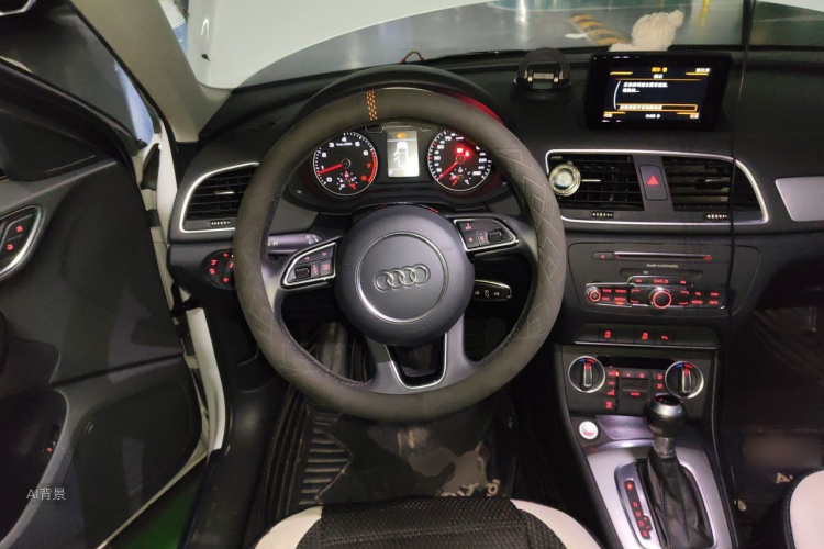 Audi Q3 2018 #12 Audi Q3 2018 car image #12