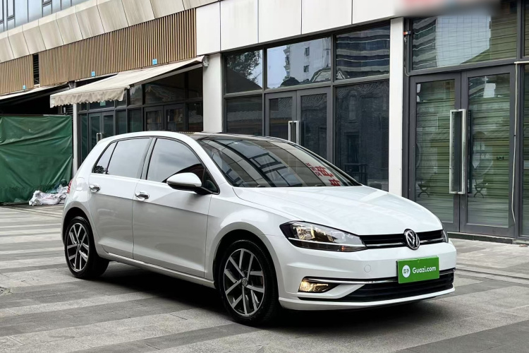 Volkswagen Golf 2020 #4 Volkswagen Golf 2020 car image #4
