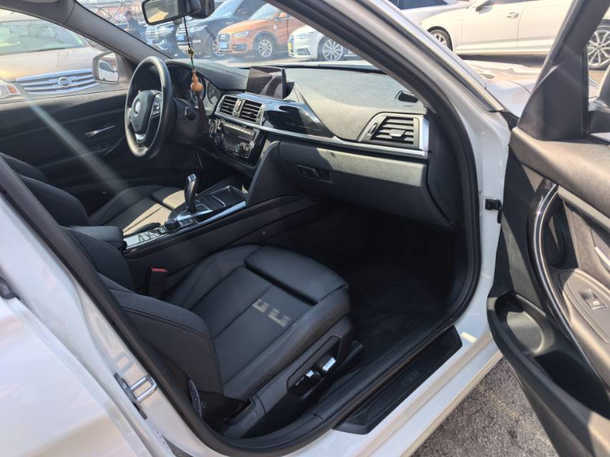 BMW 3 Series 2018 #5 BMW 3 Series 2018 imagen de coche #5