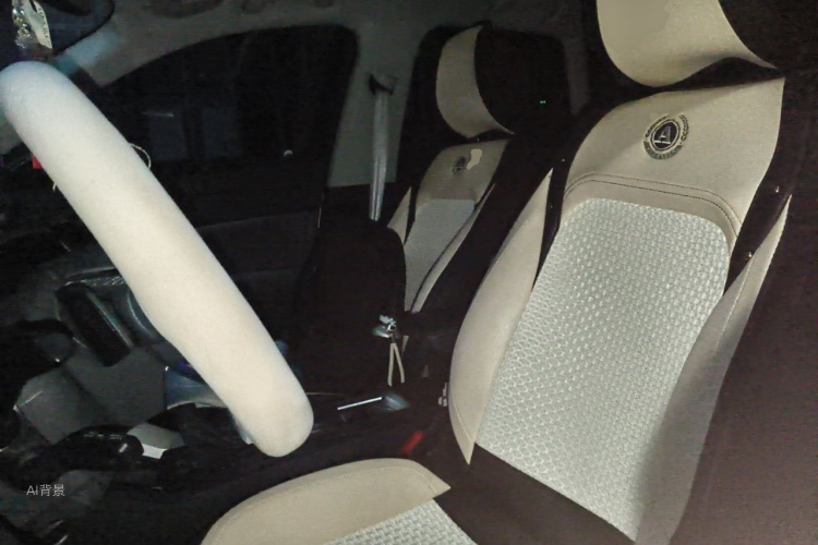 Audi Q3 2022 car image #17