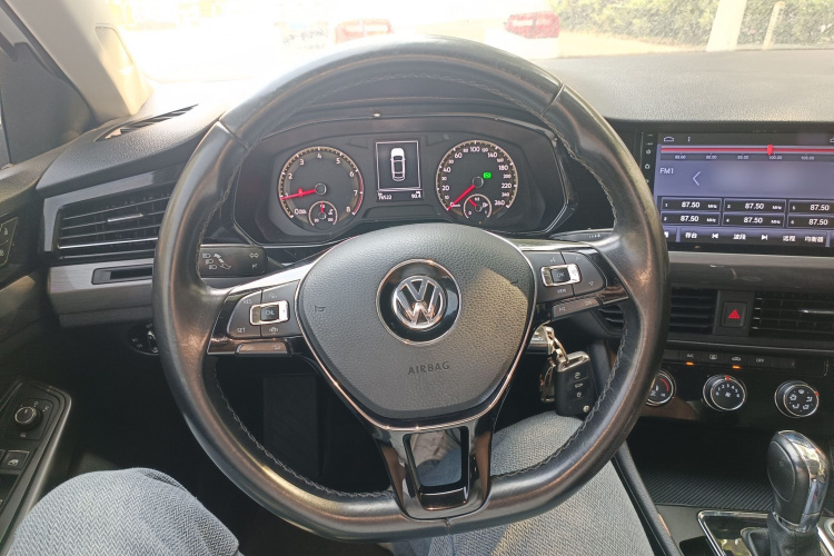 Volkswagen Bora 2019 car image #11