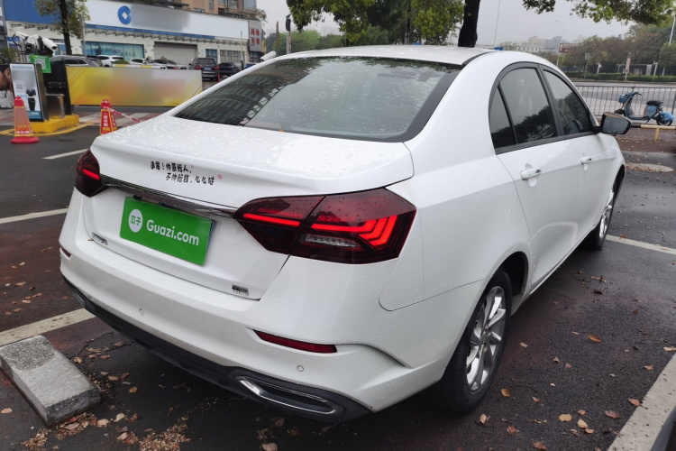 GEELY Emgrand 2021 #5 GEELY Emgrand 2021 car image #5