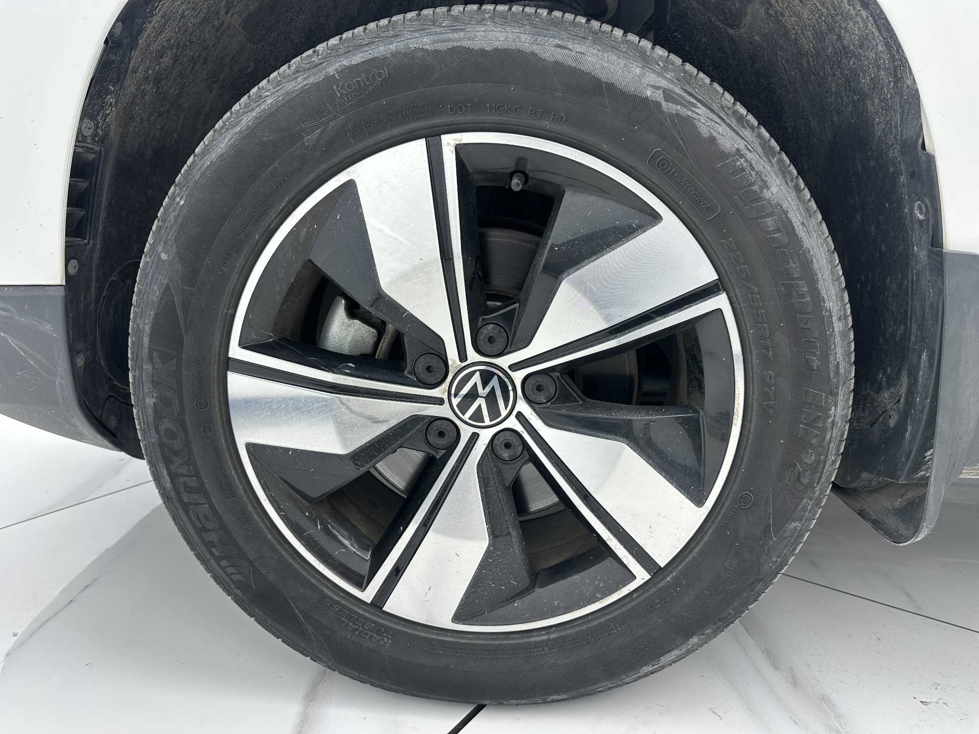 2022 immagine di auto #3