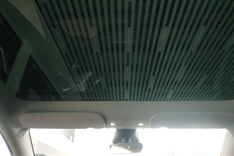 Tesla Model Y 2024 #18 Tesla Model Y 2024 car image #18