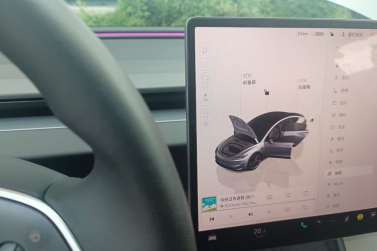 Tesla Model 3 2025 #14 Tesla Model 3 2025 car image #14