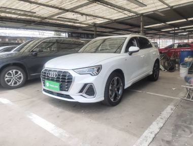 Audi Q3 2019 Audi Q3 2019 immagine di auto