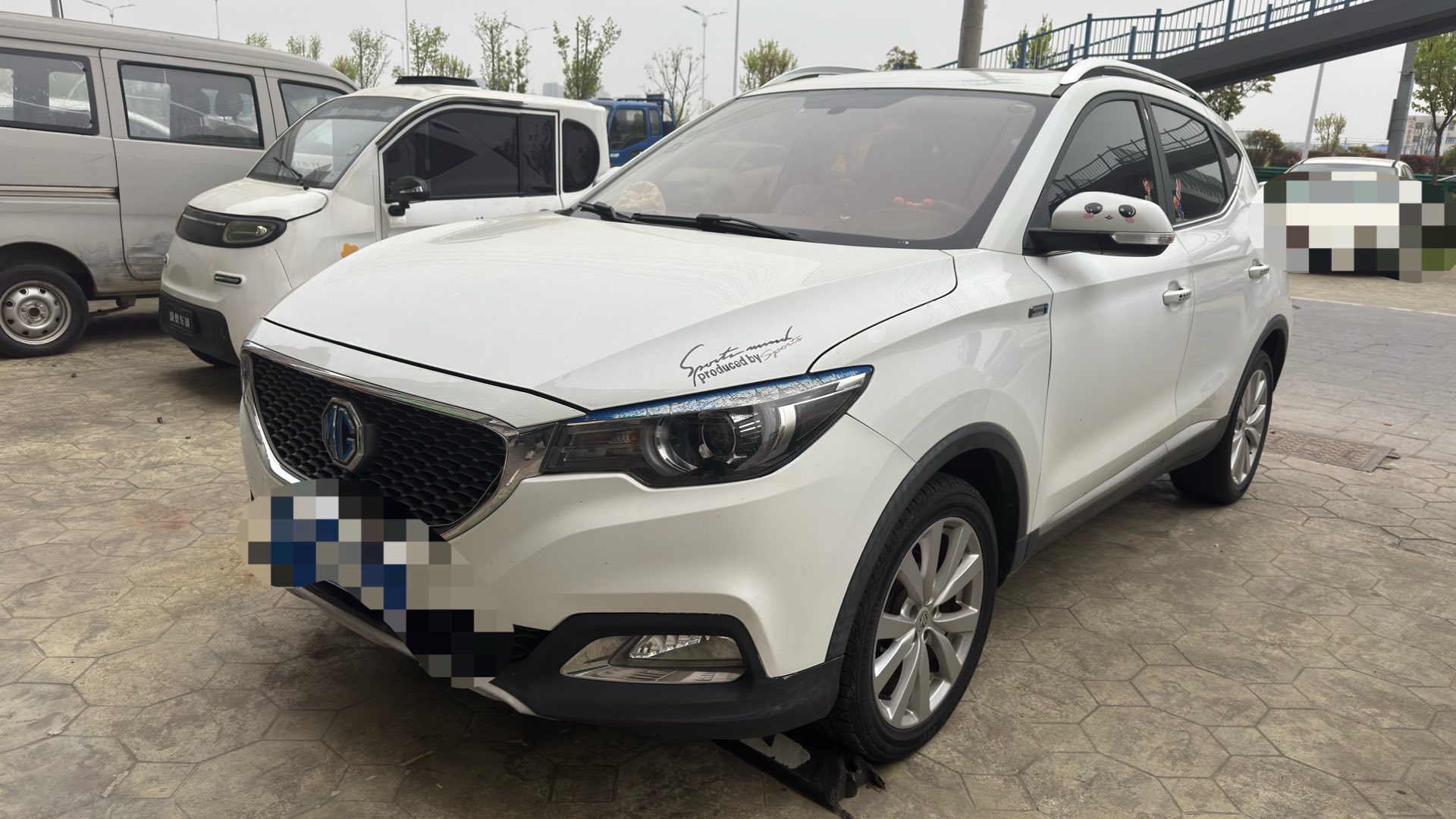 MG ZS 2017 MG ZS 2017 car image