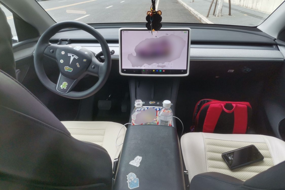 Tesla Model Y 2023 #23 Tesla Model Y 2023 car image #23