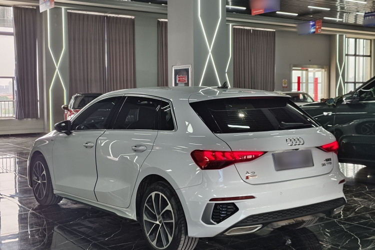 Audi A3 2022 car image #5