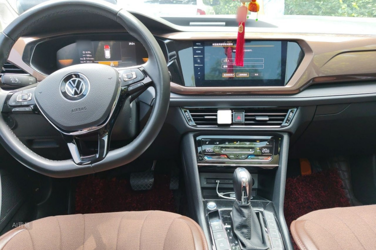 Volkswagen Tharu 2022 car image #11