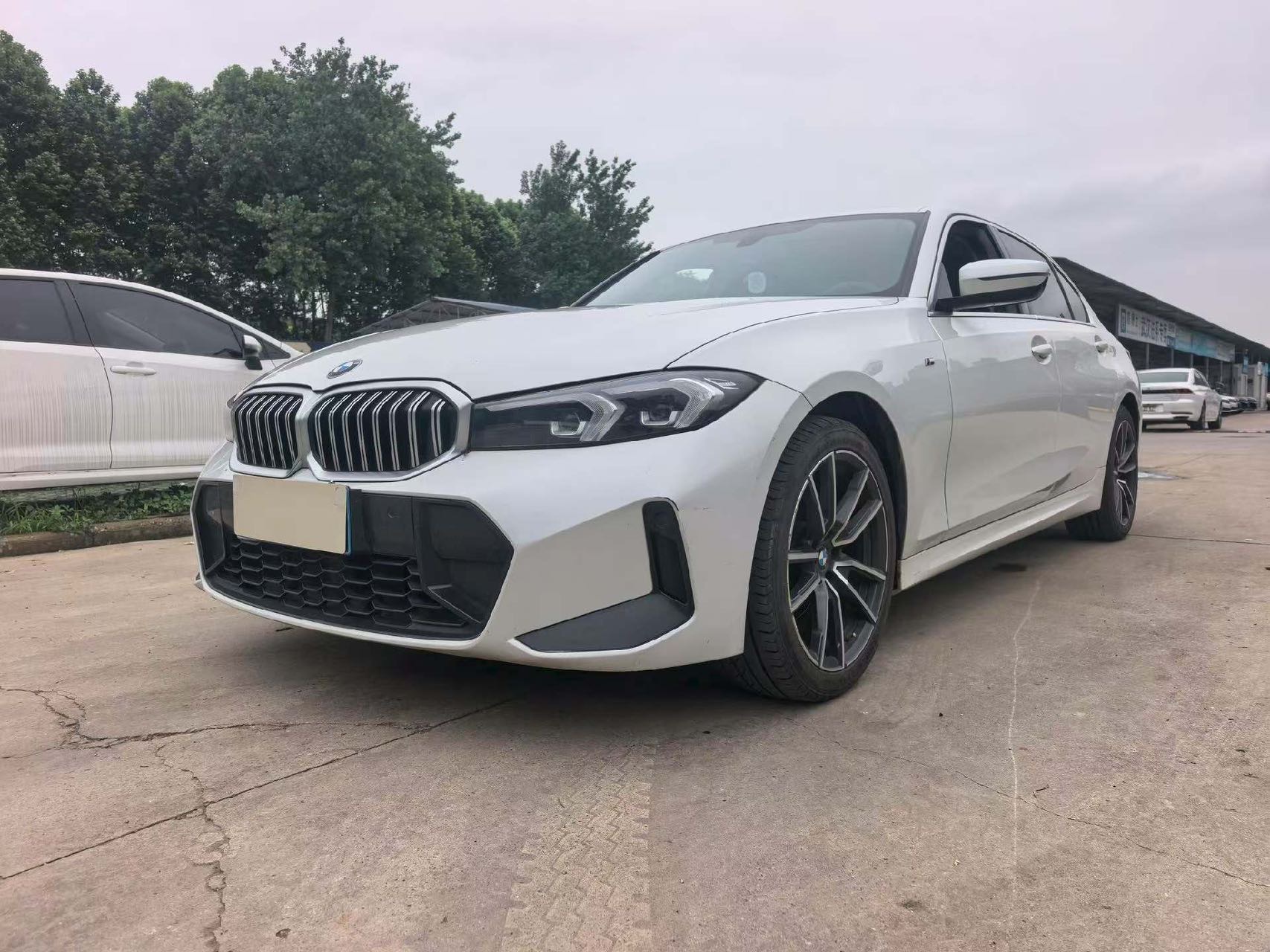 BMW 3 Series 2023 car image 