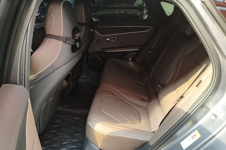 BYD Han 2022 car image #17