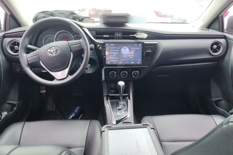 Toyota Corolla 2018 #10 Toyota Corolla 2018 car image #10