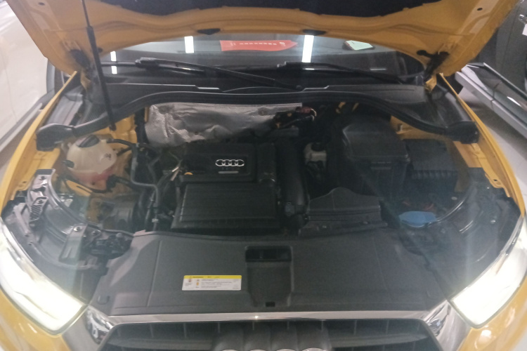 Audi Q3 2016 car image #20