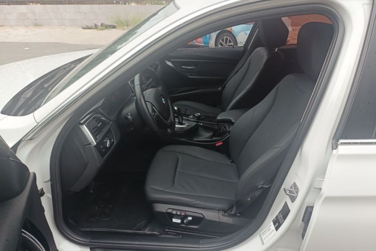 BMW 3 Series 2017 #15 BMW 3 Series 2017 car image #15
