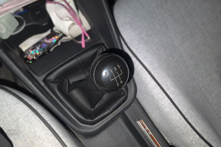 Volkswagen Santana 2016 car image #16
