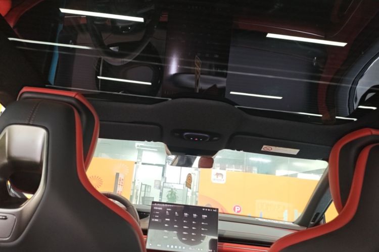 MI SU7 2025 immagine di auto #20