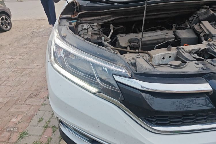 Honda CR-V 2015 #8 Honda CR-V 2015 car image #8