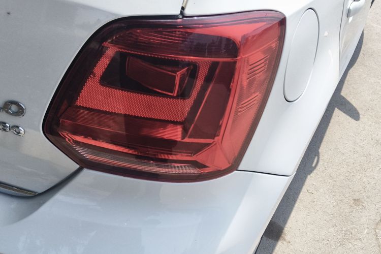 Volkswagen Polo 2017 صورة سيارة #8