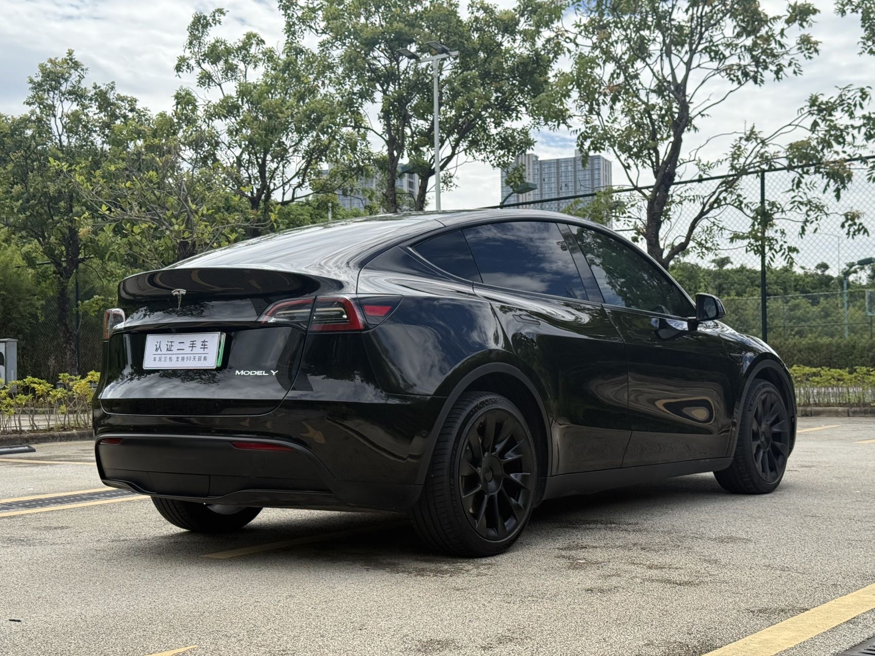 Tesla Model Y 2024 #11 Tesla Model Y 2024 car image #11
