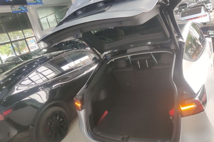 Tesla Model Y 2022 #19 Tesla Model Y 2022 immagine di auto #19