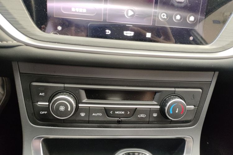 GEELY Emgrand 2021 #13 GEELY Emgrand 2021 car image #13