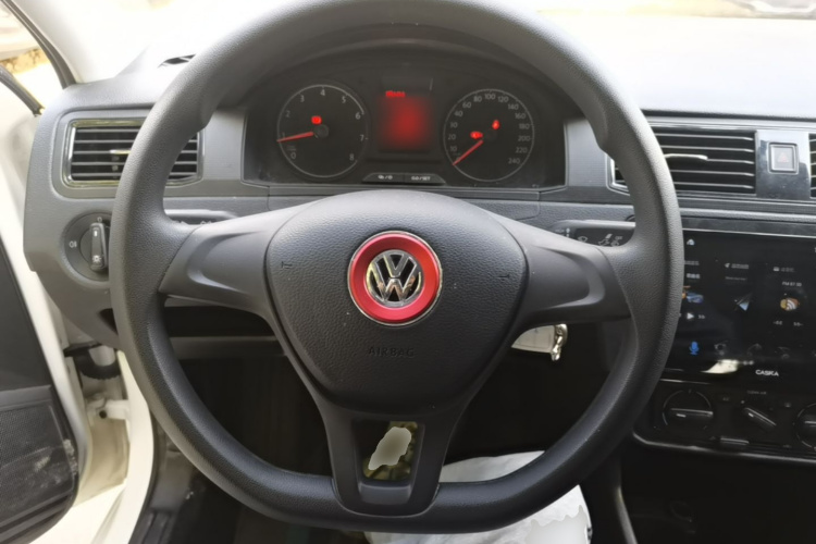 Volkswagen Santana 2022 immagine di auto #11
