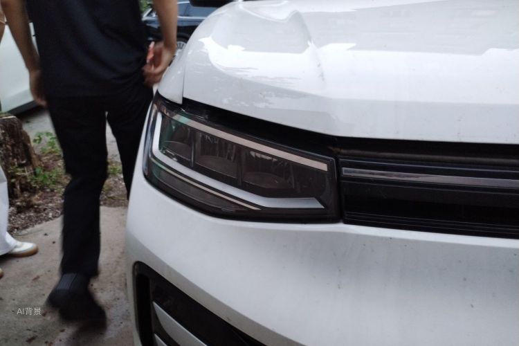 Volkswagen Tharu 2025 car image #8