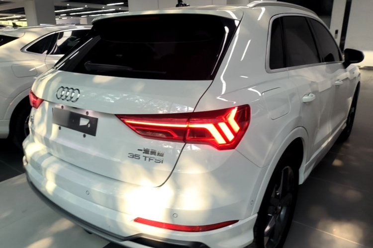 Audi Q3 2021 #7 Audi Q3 2021 car image #7