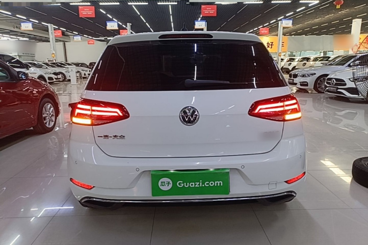 Volkswagen Golf 2019 #6 Volkswagen Golf 2019 car image #6