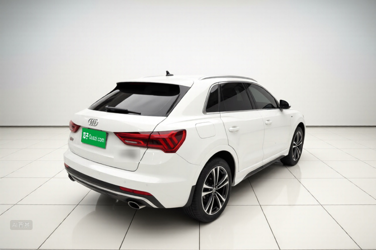 Audi Q3 2022 car image #7