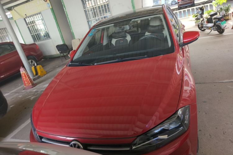 Volkswagen Polo 2020 car image #3