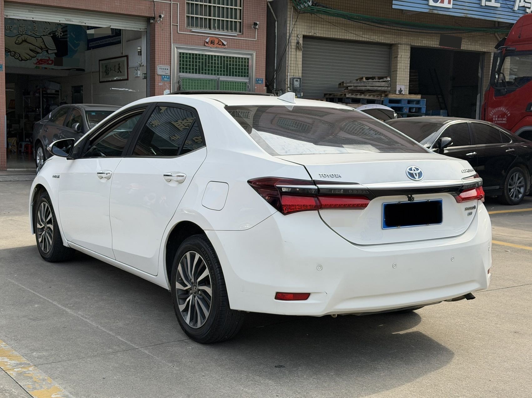 Toyota Corolla 2017 #8 Toyota Corolla 2017 car image #8