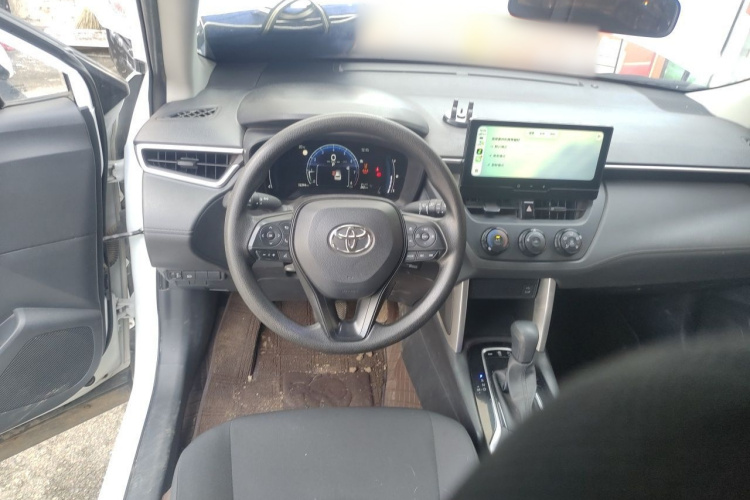 Toyota Corolla Cross 2024 car image #11