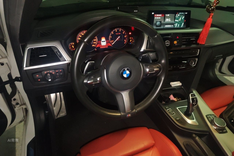 BMW 3 Series 2019 car image #12