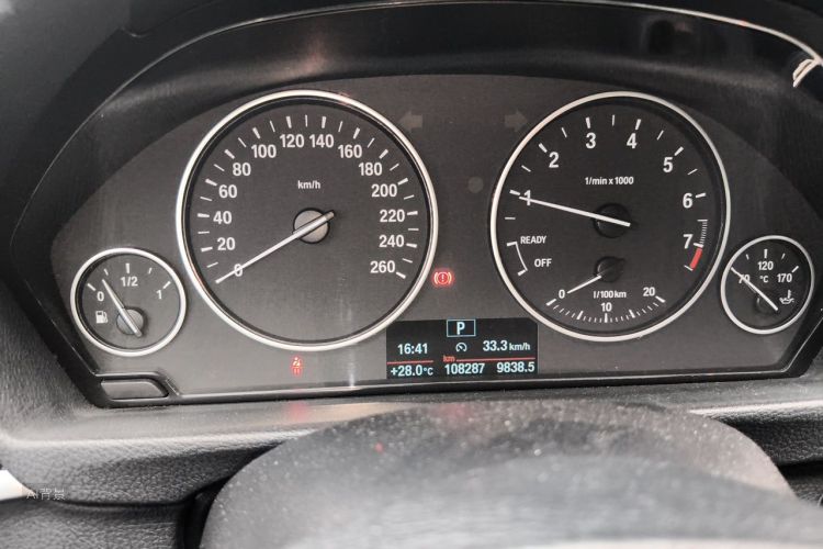 BMW 3 Series 2016 car image #14