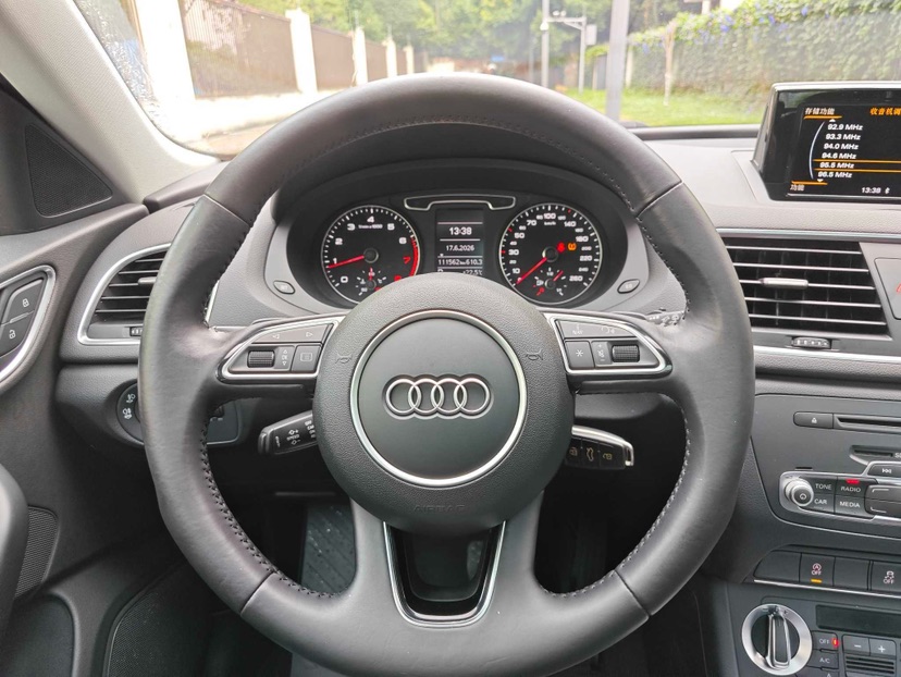 Audi Q3 2014 #8 Audi Q3 2014 car image #8
