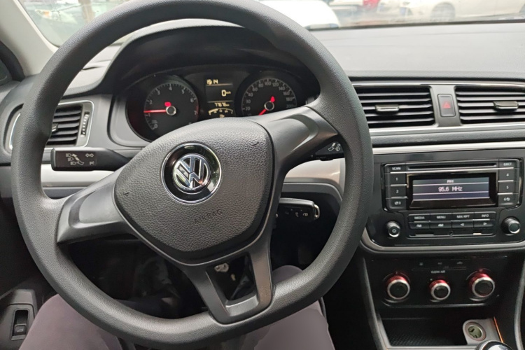 Volkswagen Lavida 2017 #10 Volkswagen Lavida 2017 car image #10