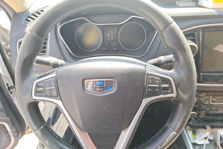 GEELY Vision X6 2018 immagine di auto #12