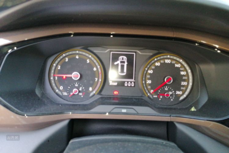 Volkswagen Tharu 2021 car image #13
