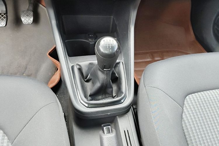 Volkswagen Santana 2017 #14 Volkswagen Santana 2017 car image #14