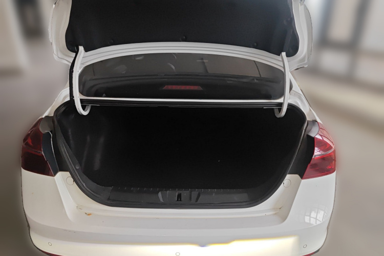 GEELY Emgrand 2020 car image #21