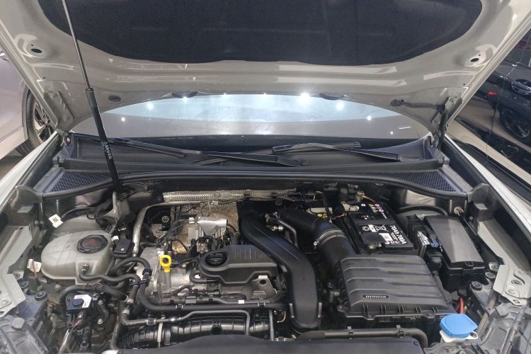 Audi Q3 2024 immagine di auto #22