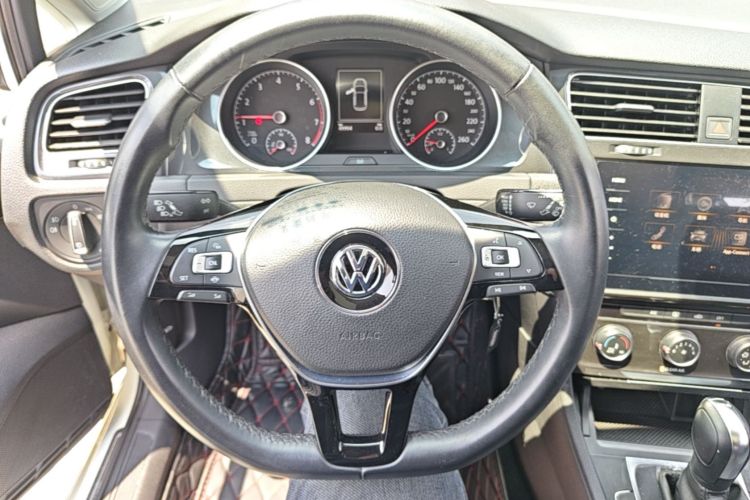 Volkswagen Golf 2020 #11 Volkswagen Golf 2020 car image #11