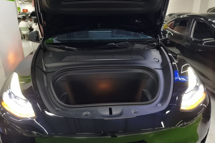 Tesla Model Y 2023 #20 Tesla Model Y 2023 car image #20
