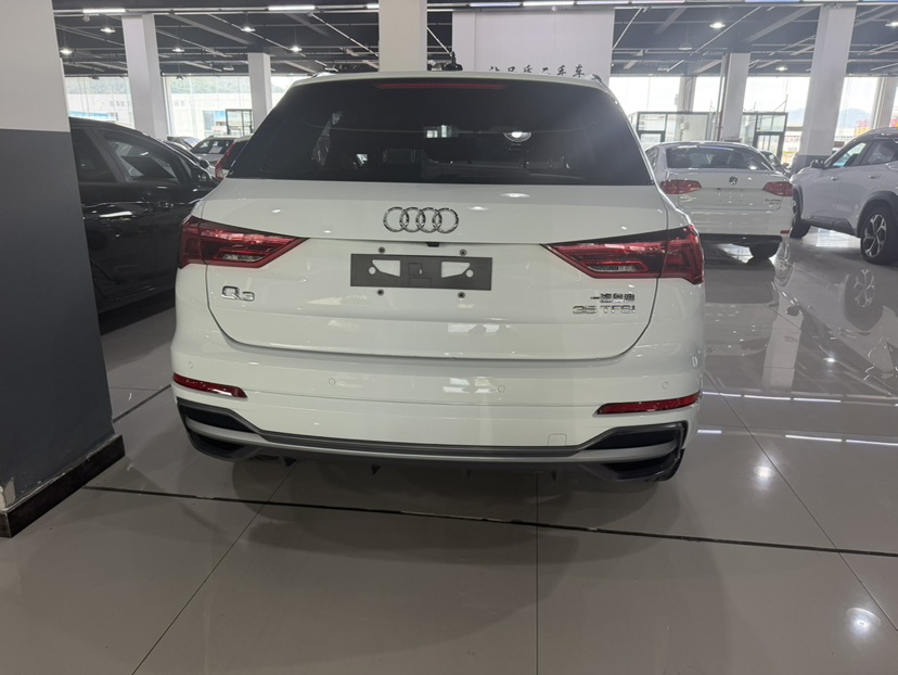 Audi Q3 2023 #7 Audi Q3 2023 car image #7