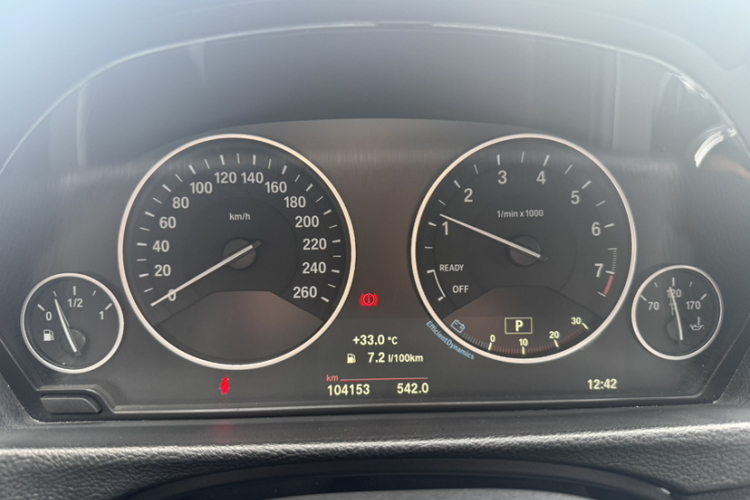 BMW 3 Series 2018 #8 BMW 3 Series 2018 car image #8