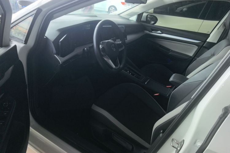 Volkswagen Golf 2022 imagem de carro #16